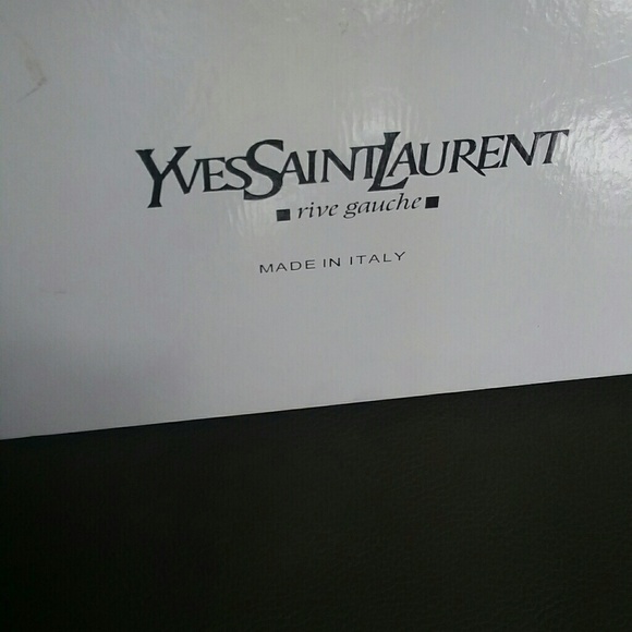 Authentic Yves Saint Laurent purse - Picture 6 of 8
